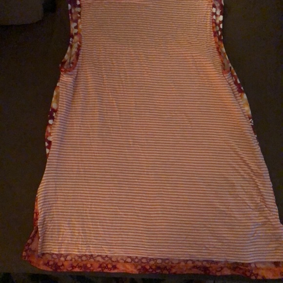 Top - Picture 2 of 2